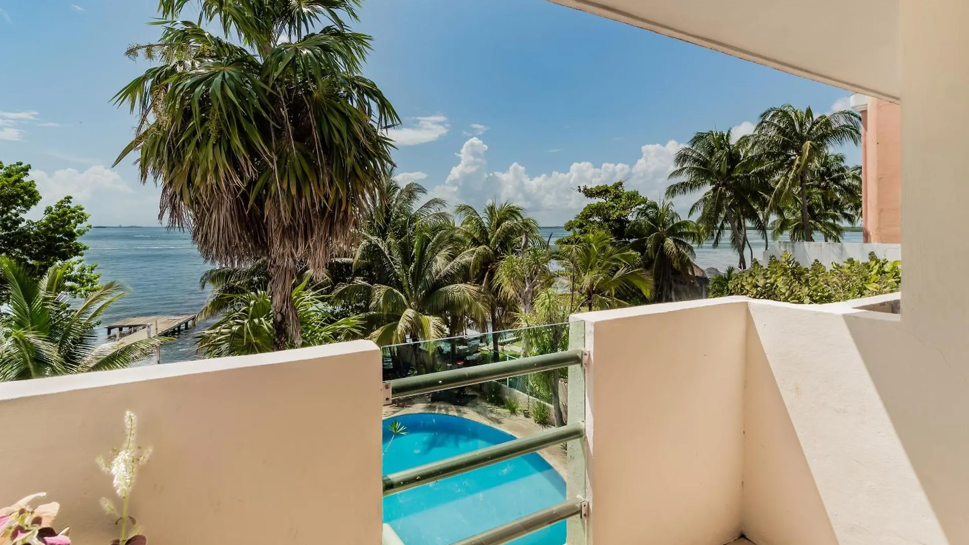 Seaak Cancun Rentals