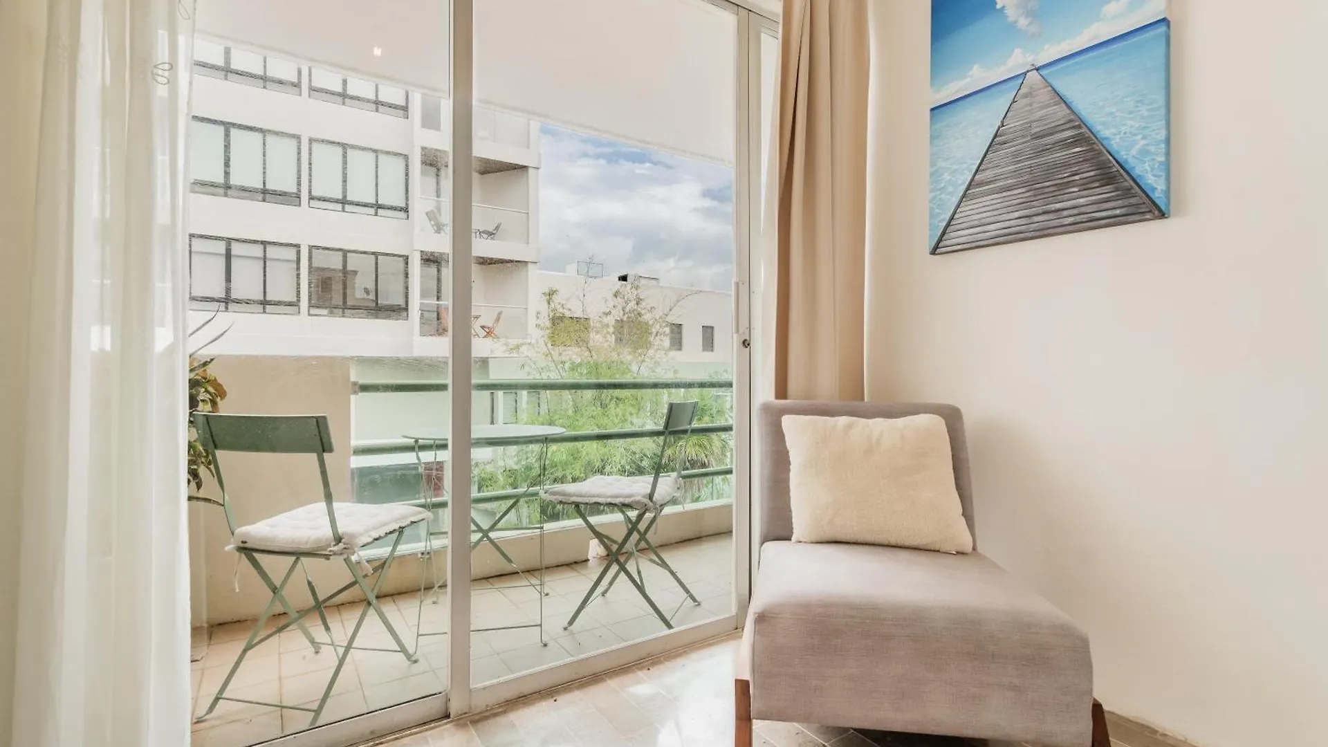 Seaak Cancun Rentals