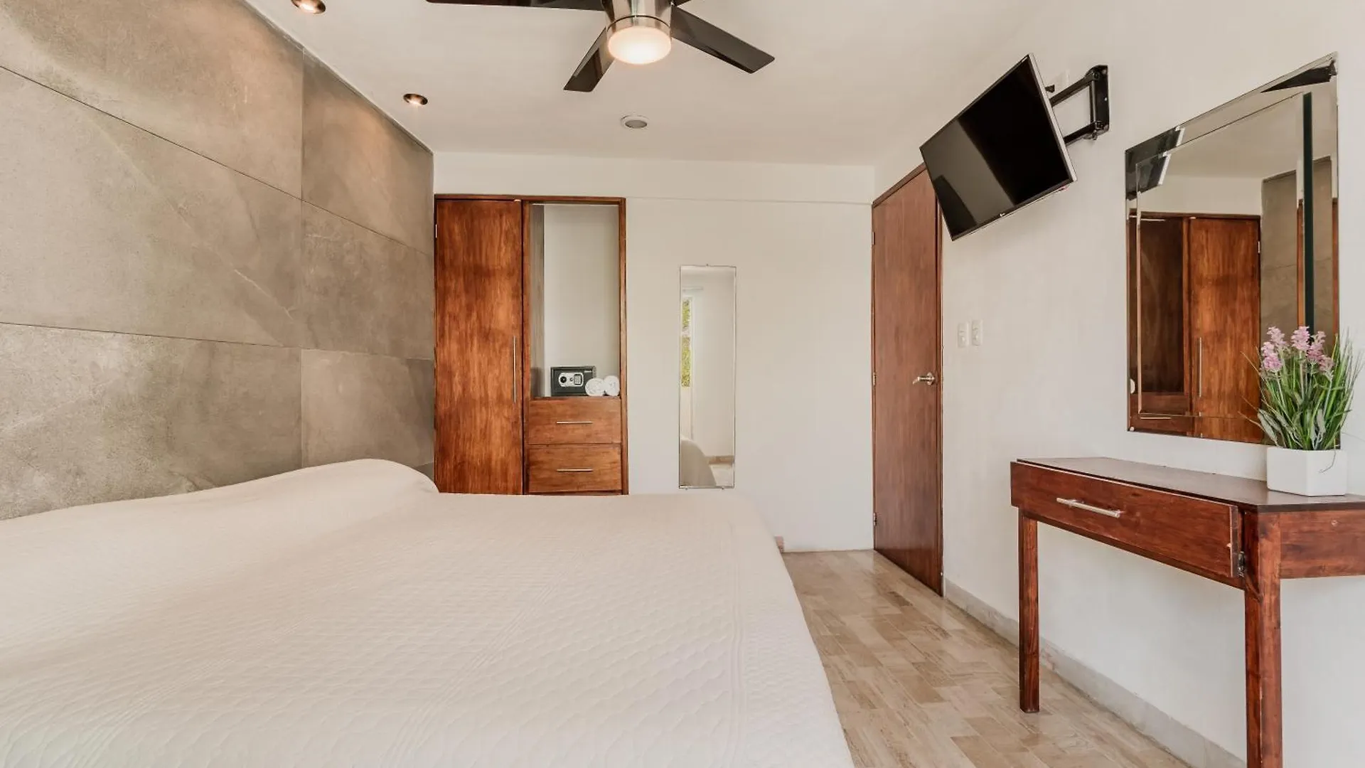 Seaak Cancun Rentals Apartment