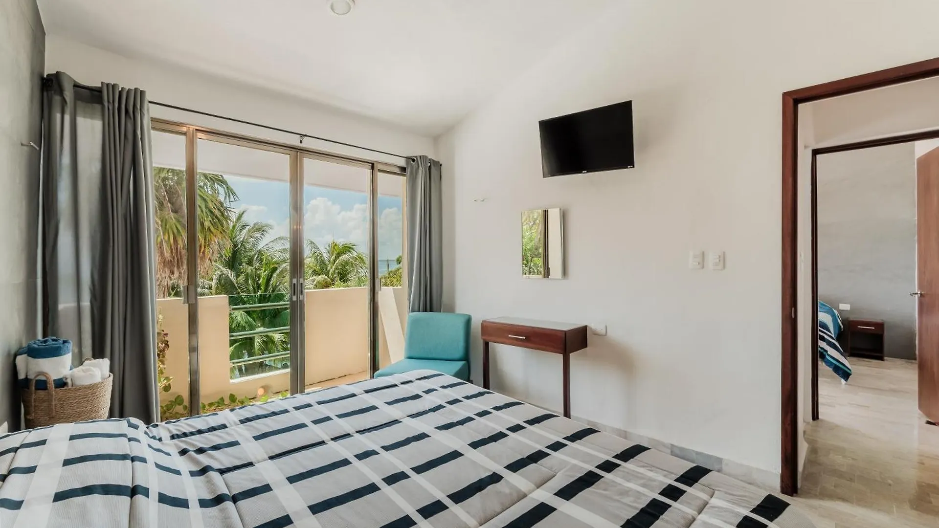Seaak Cancun Rentals